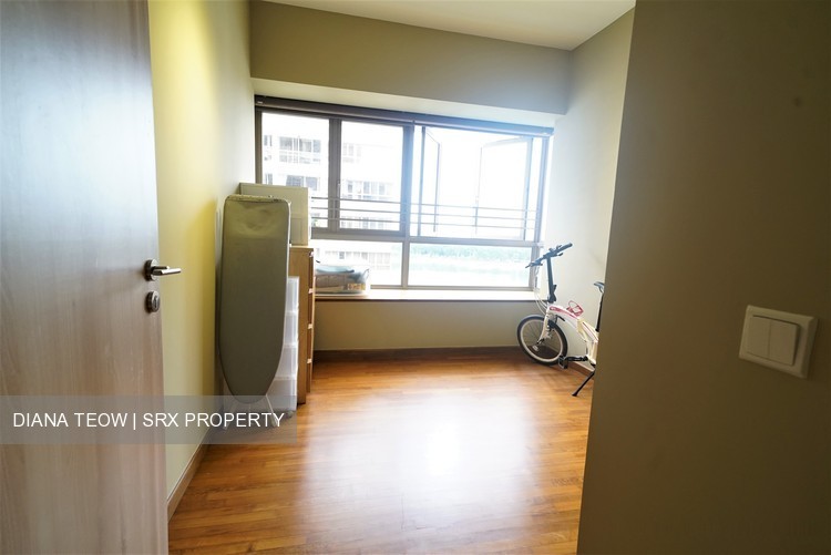 Waterfront Gold (D16), Condominium #180788552